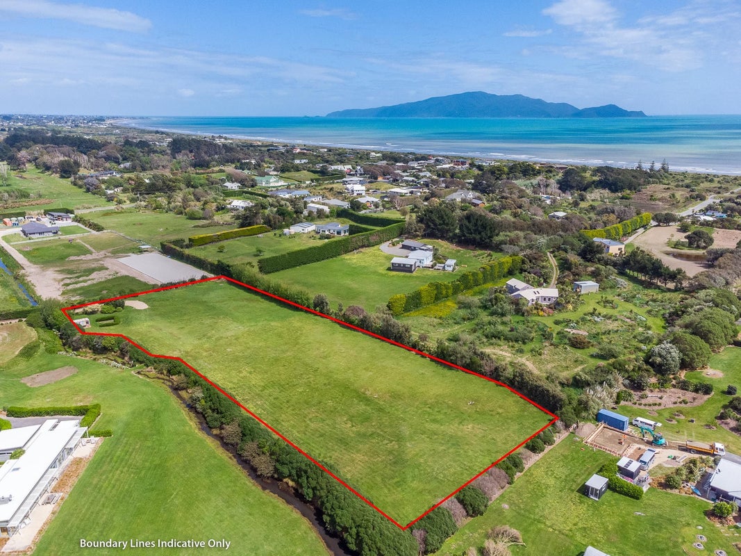 19 Raukawa Road, Peka Peka, Waikanae - Carousel 1