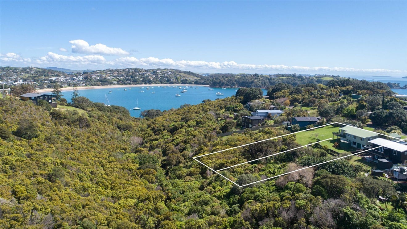13/15 Newton Road, Waiheke Island, Waiheke Island - Carousel 33