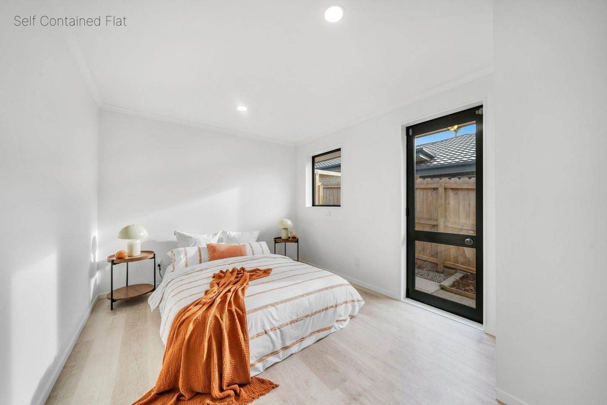 100 Greenhithe Road, Greenhithe, Auckland - Carousel 2