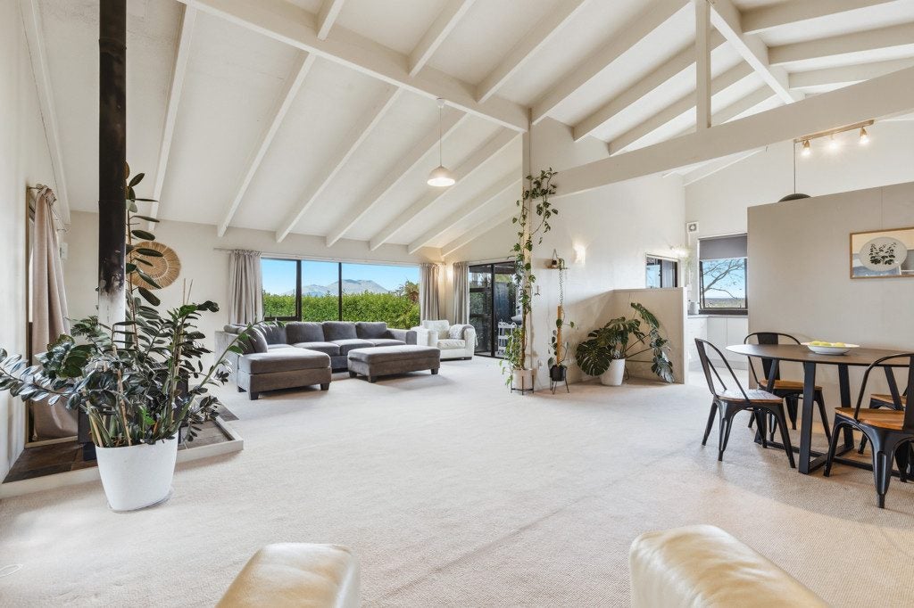 1/16 Isobel Street, Acacia Bay, Taupo - Carousel 2