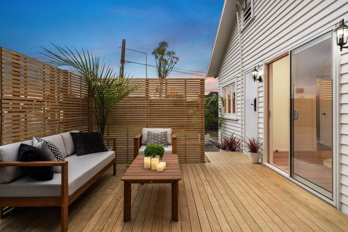 1/68 Birkenhead Avenue, Birkenhead, Auckland - Carousel 1