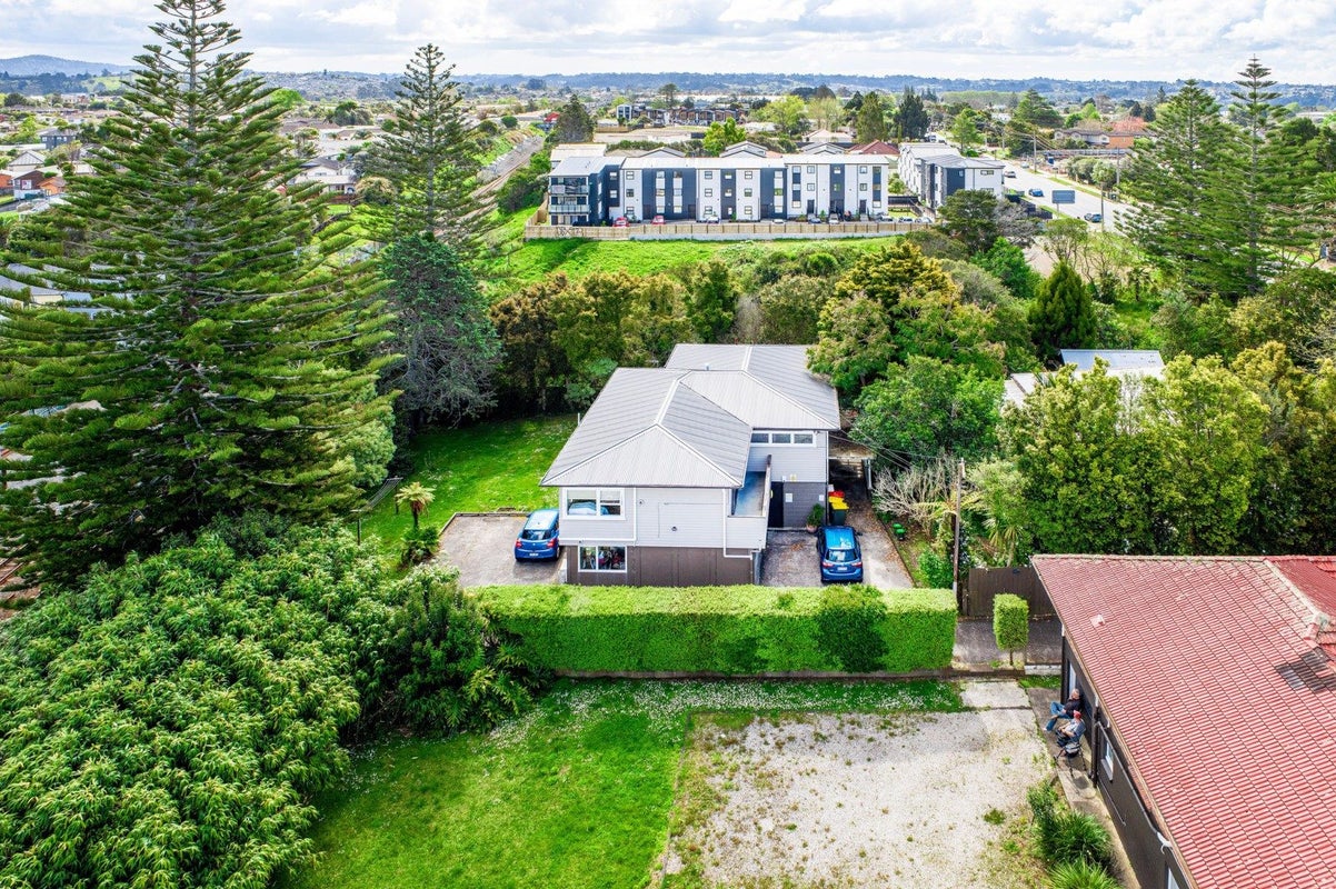 45F Swanson Road, Henderson, Auckland - Carousel 7