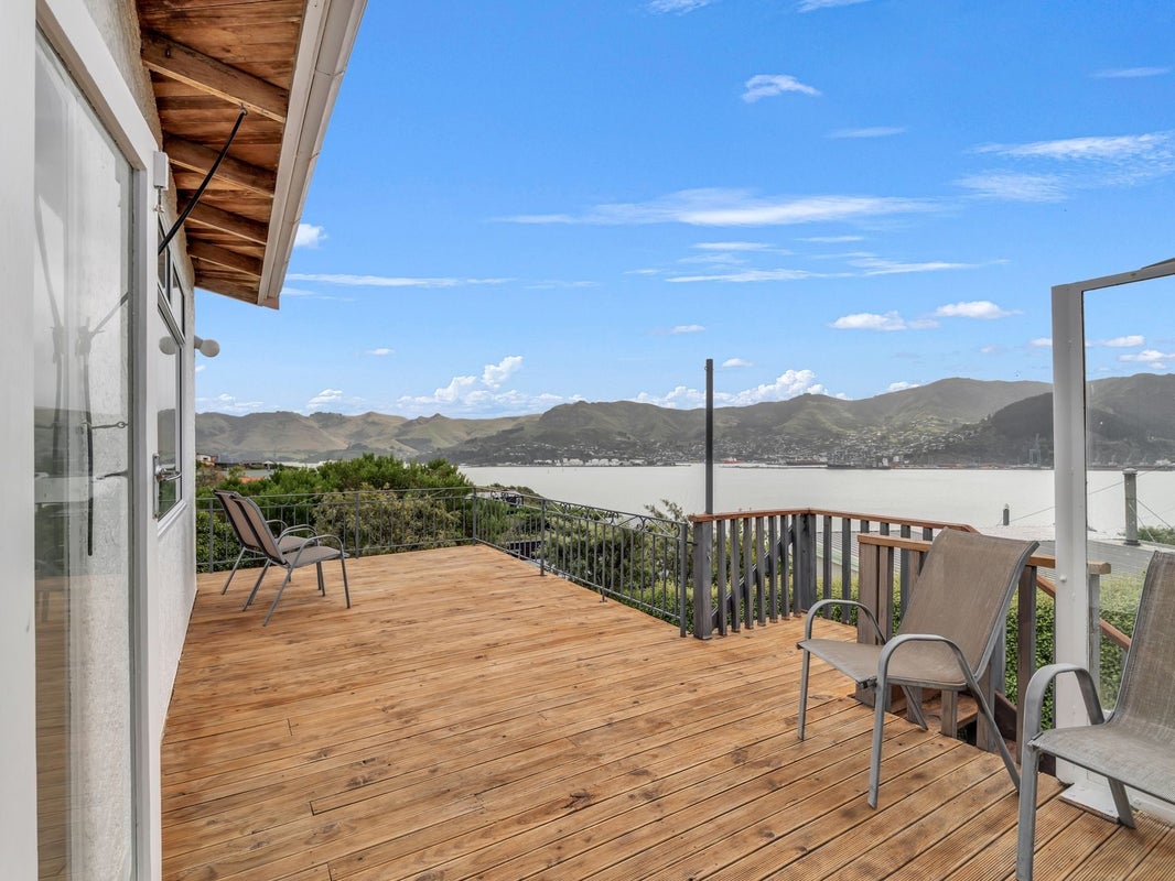 41 Ranui Crescent, Diamond Harbour, Lyttelton - Carousel 1