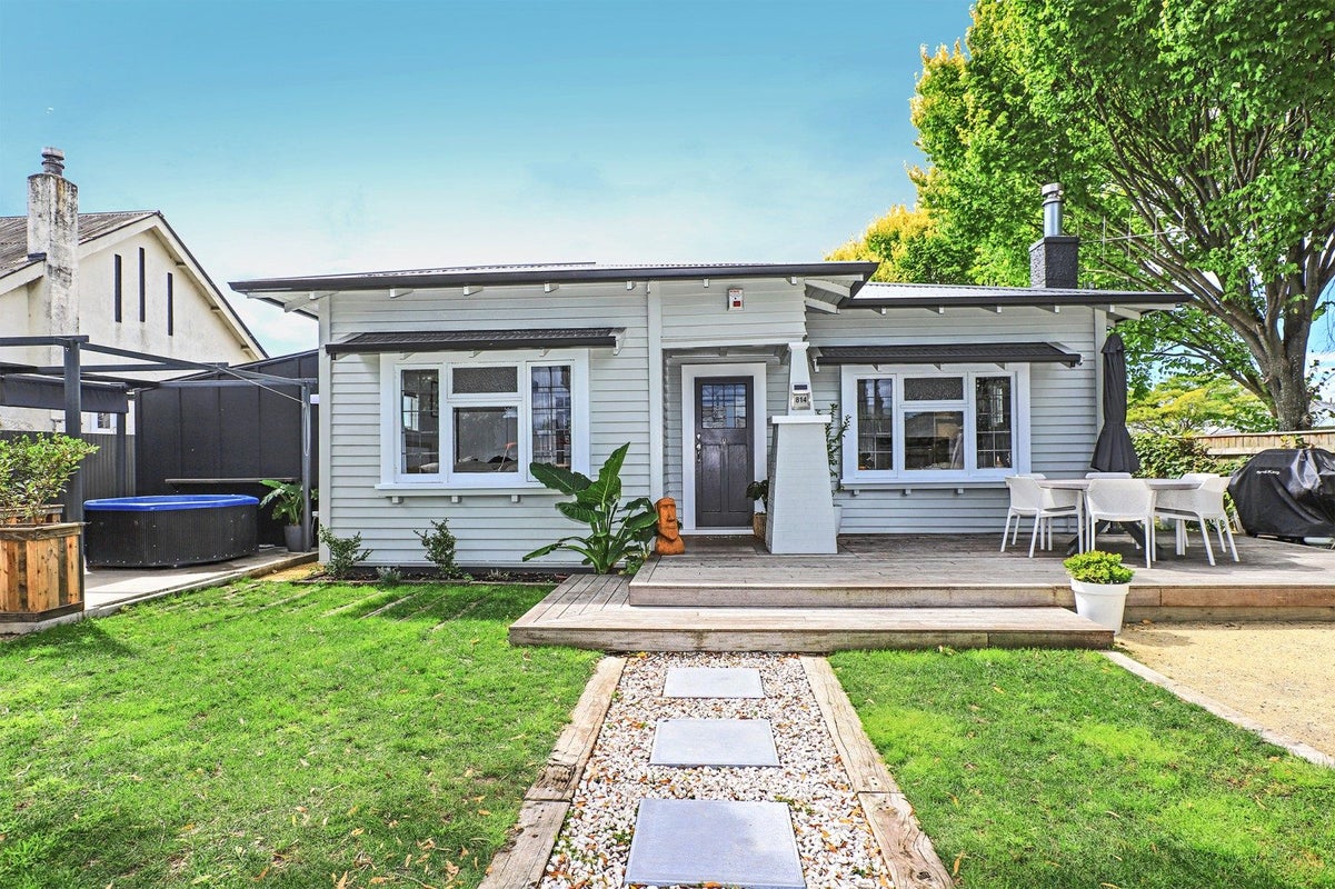 814 Heretaunga Street East, Parkvale, Hastings - Carousel 13