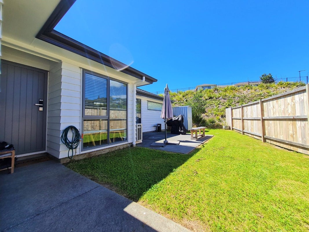 117 Karepiro Drive, Stanmore Bay, Whangaparaoa - Carousel 2