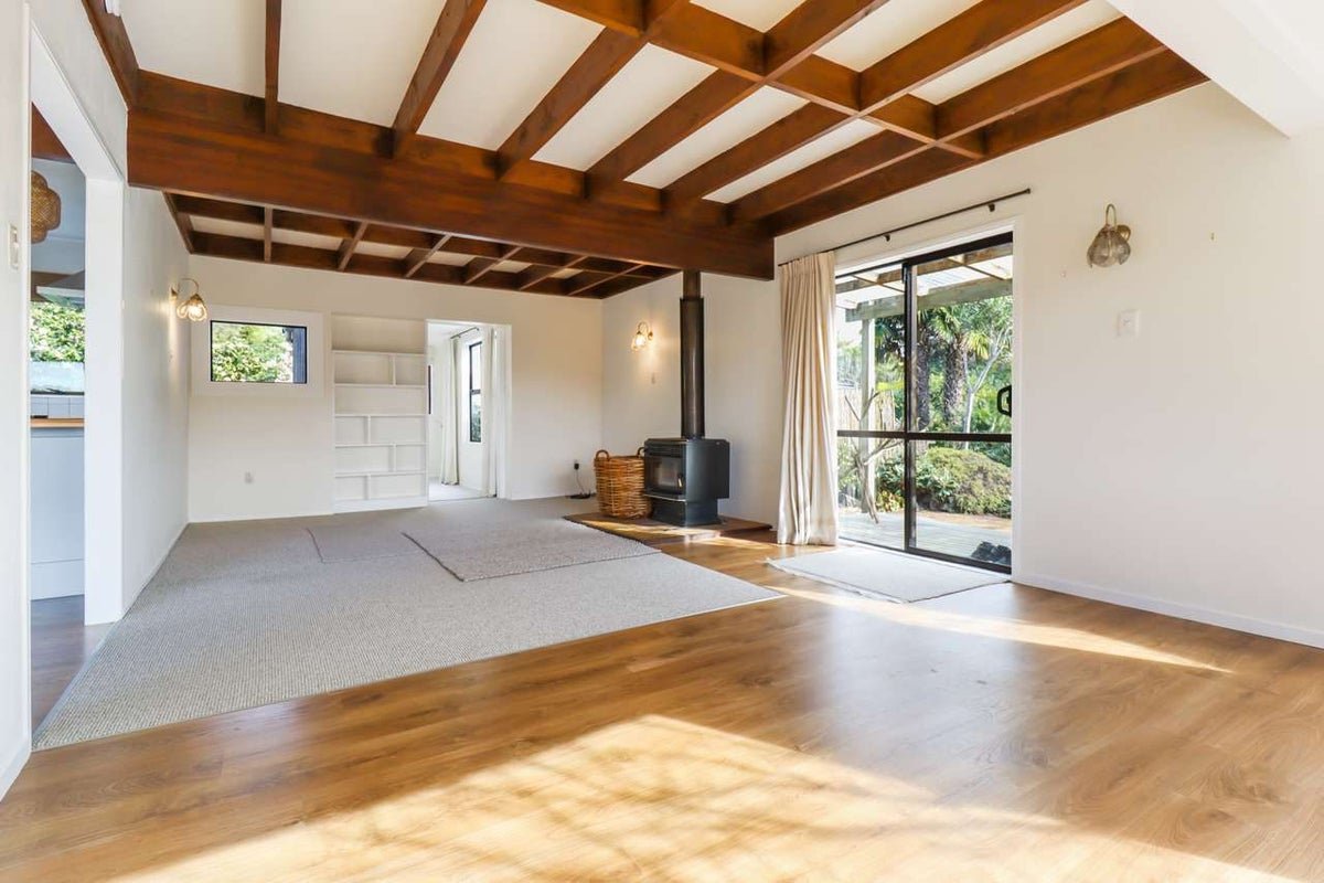 44 Clevedon-Kawakawa Rd, Clevedon - Carousel 2