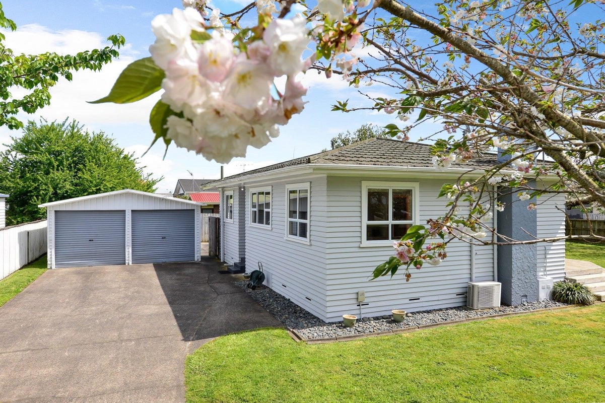 5 Lemon Street, Frankton, Hamilton - Carousel 2
