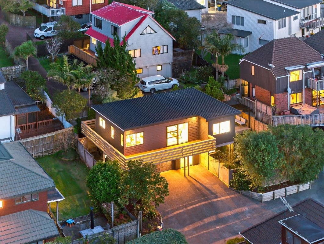 14/16 Mahara Avenue, Birkenhead, North Shore City - Carousel 1