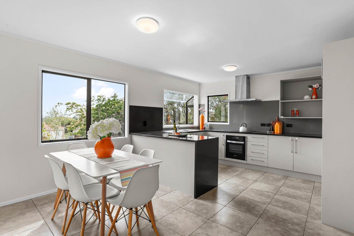 12 Ebony Place, Massey, Auckland - Carousel 1
