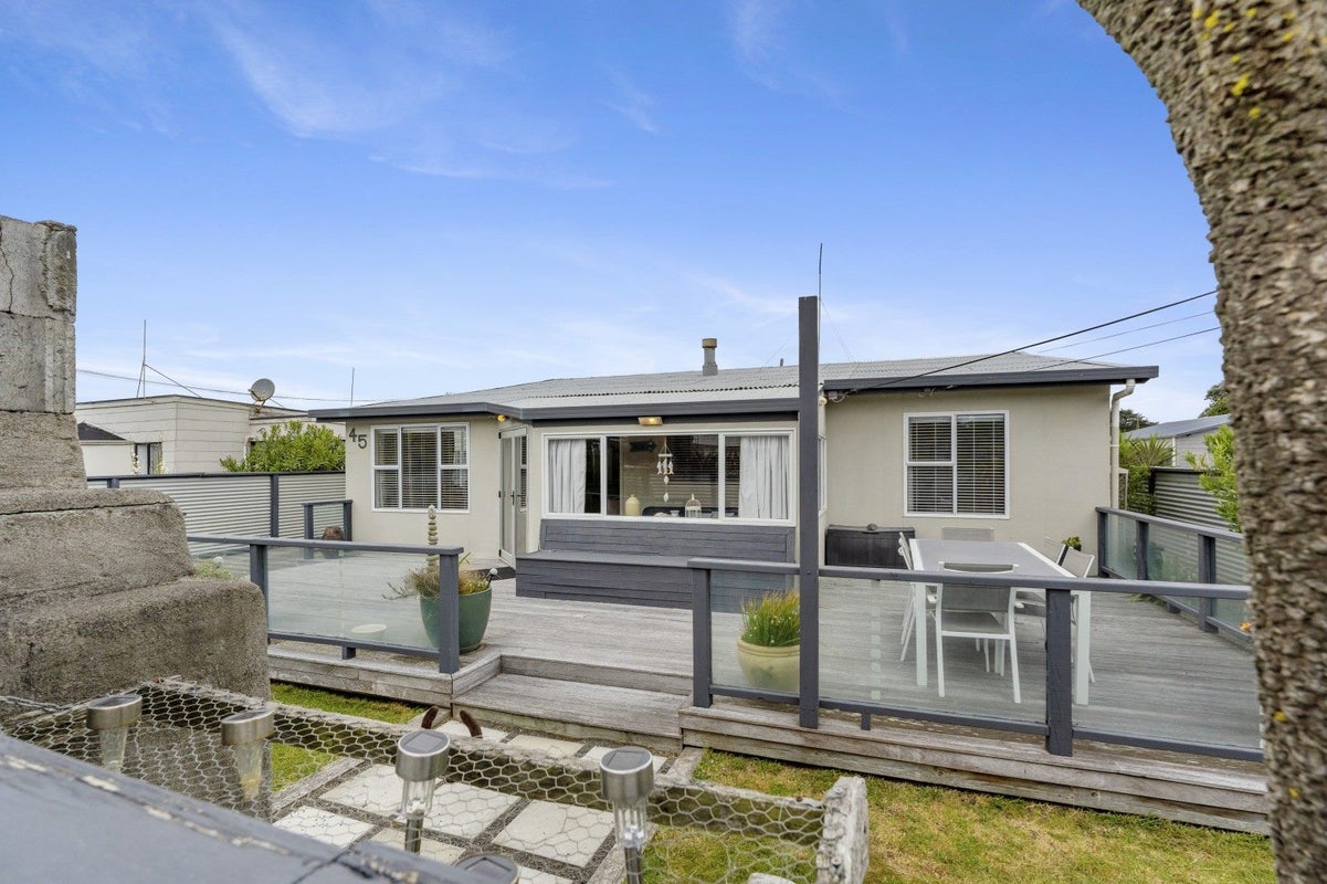 45 Koputara Road, Himatangi Beach, Foxton - Carousel 1