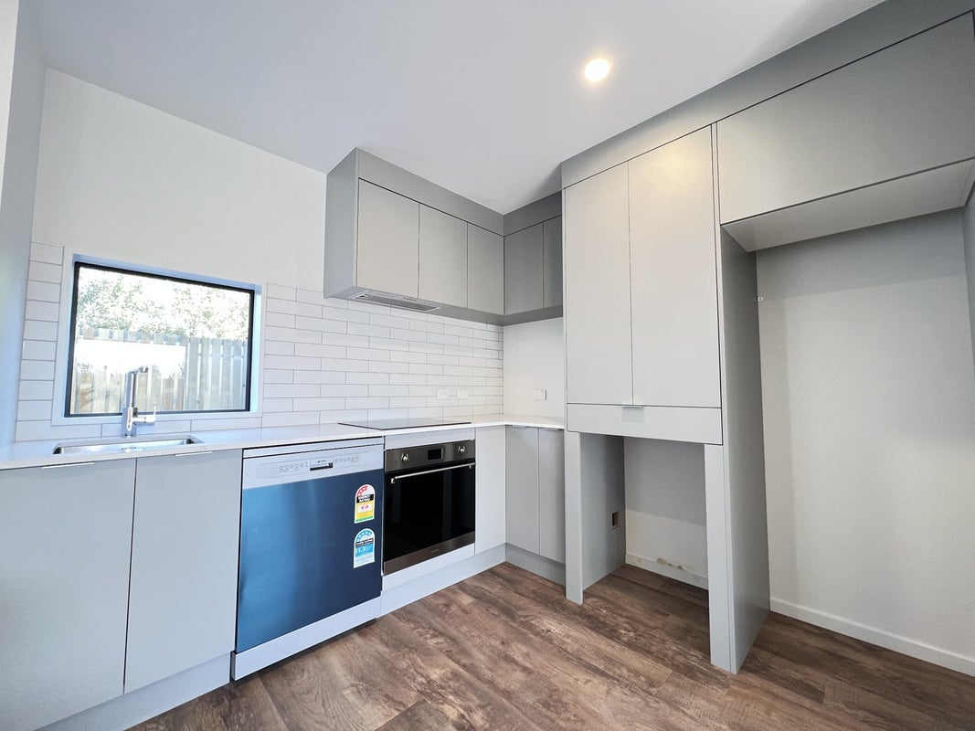 11/7 Spencer Street, Addington, Christchurch - Carousel 2