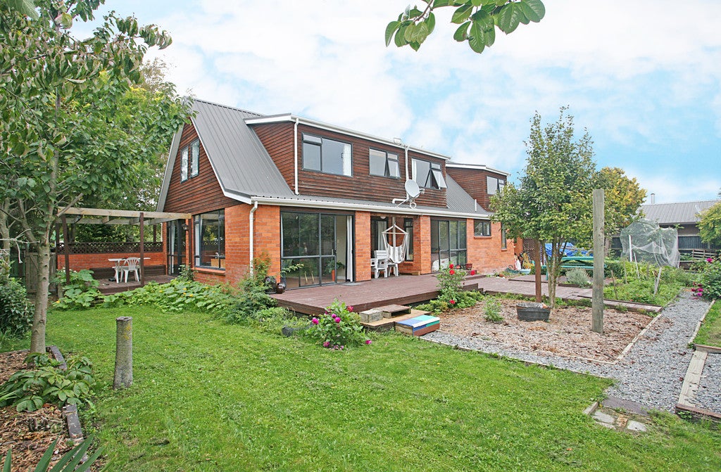 25 Taumutu Road, Southbridge, Southbridge - Carousel 2