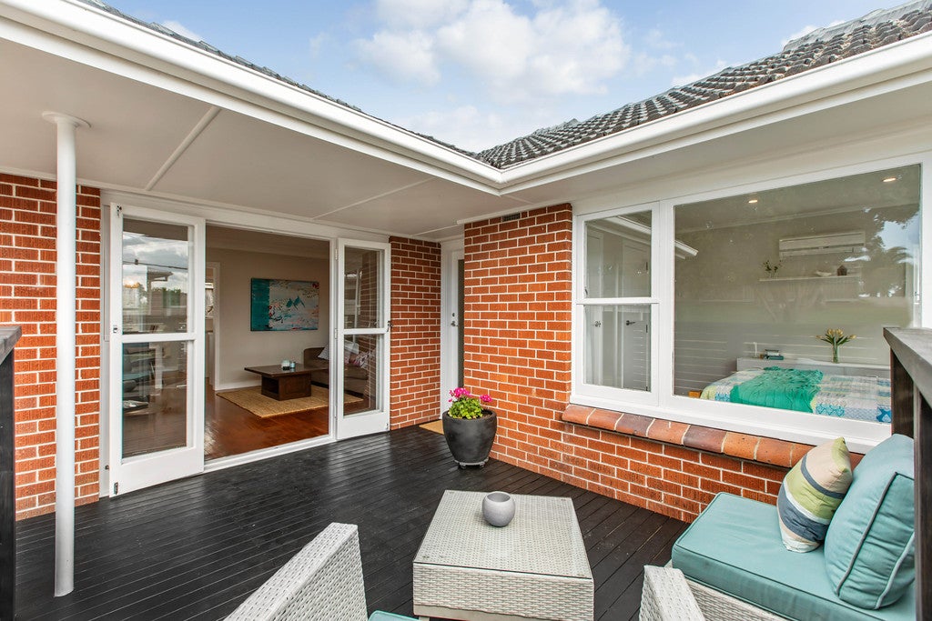64 Birkdale Road, Birkdale, Auckland - Carousel 2