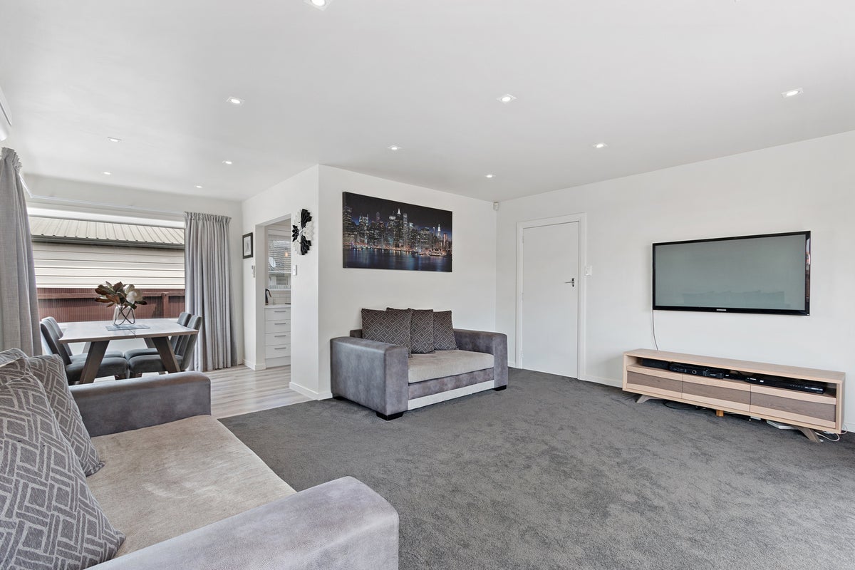 4 Eglinton Street, Avondale, Christchurch - Carousel 2