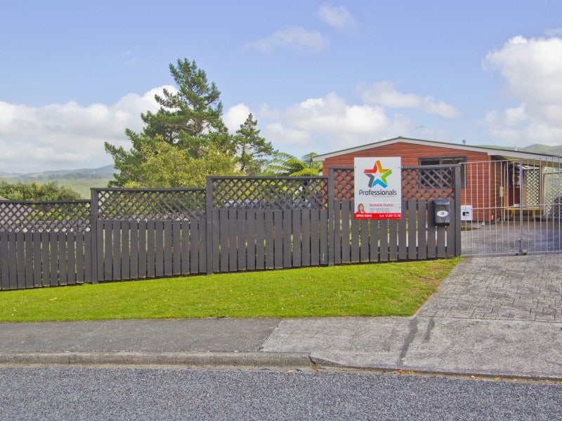 30 Robson Street, Stokes Valley, Lower Hutt - Carousel 1