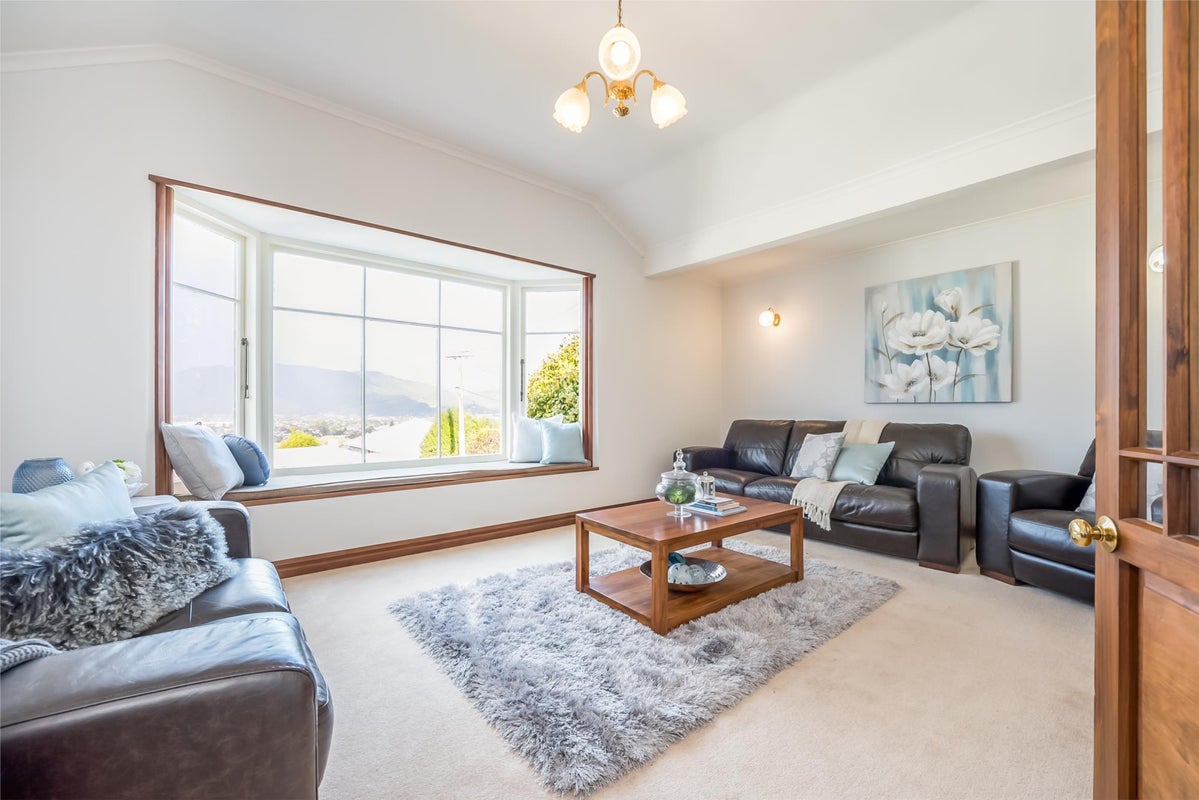 9 Onehuka Road, Tirohanga, Lower Hutt - Carousel 2