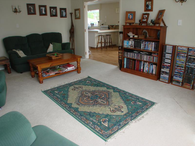 14 Zeala Grove, Stokes Valley, Lower Hutt - Carousel 2