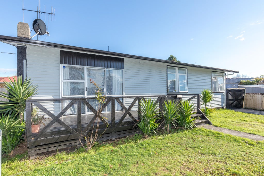 72 Grandview Road, Nawton, Hamilton - Carousel 1