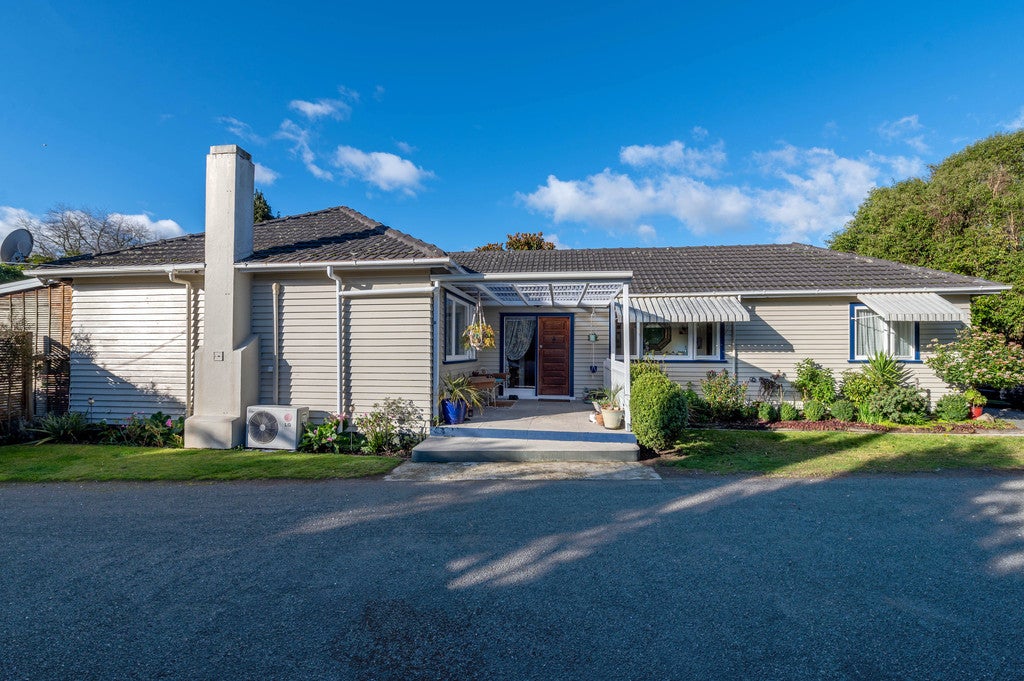 63 Devon Street, Glenholme, Rotorua - Carousel 1