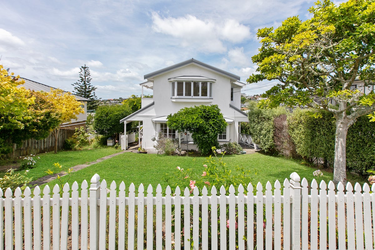 1/14 Kiteroa Terrace, Rothesay Bay, Auckland - Carousel 2