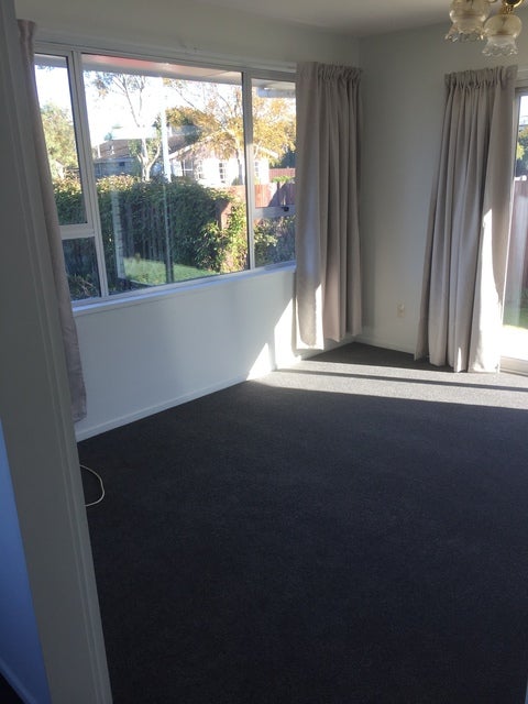 4B Brentwood Street, Parklands, Christchurch - Carousel 1