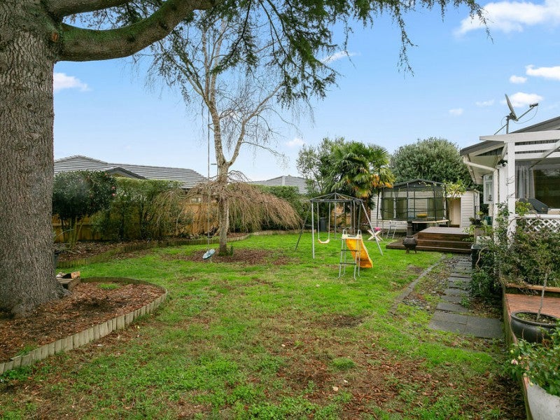 8 Housman Place, Leamington, Cambridge - Carousel 22