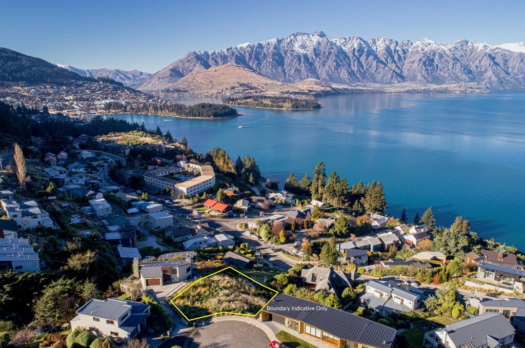 8 Matakauri Place, Fernhill, Queenstown - Carousel 1