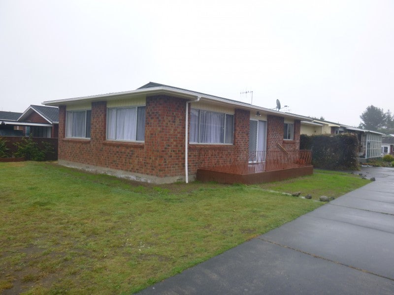 8B Nola Avenue, Raumati Beach, Paraparaumu - Carousel 1