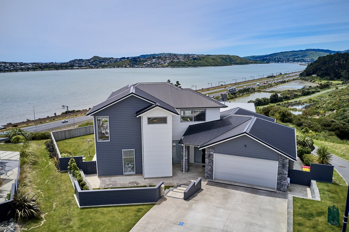 14 Sue Dow Lane, Aotea, Porirua - Carousel 2