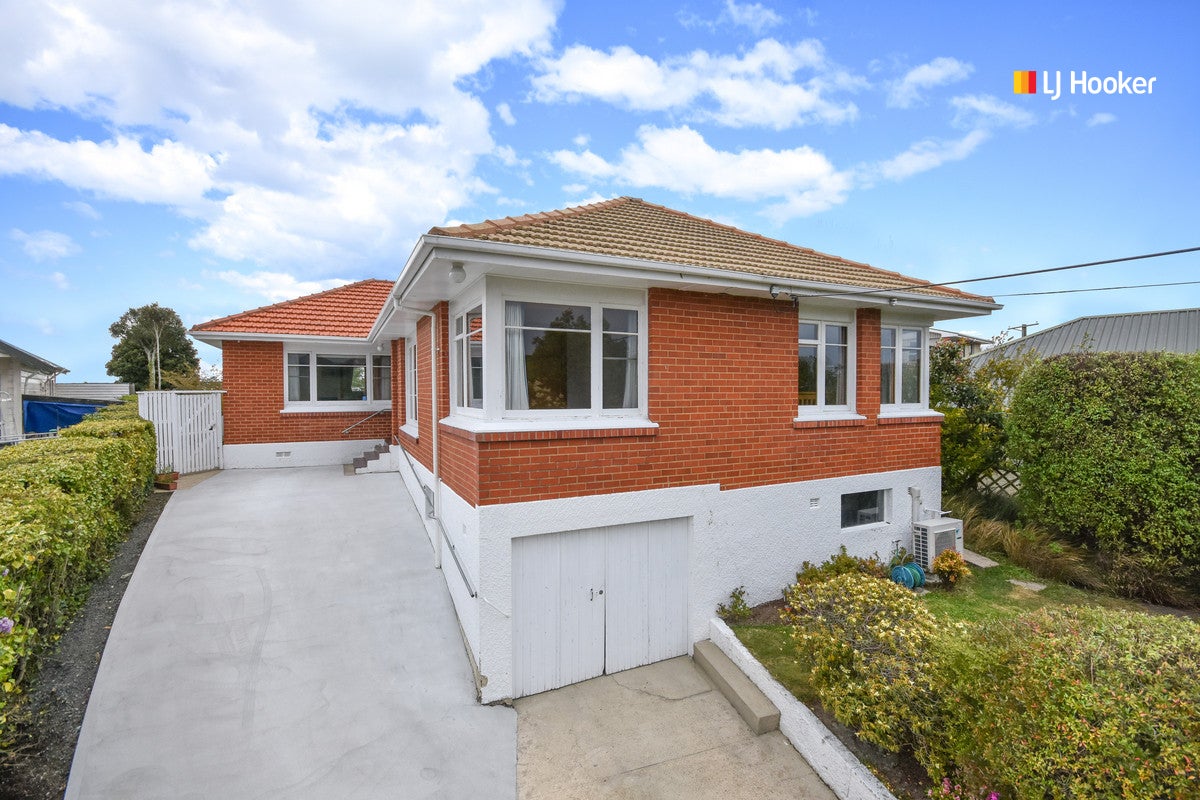 239 Kenmure Road, Kenmure, Dunedin - Carousel 1