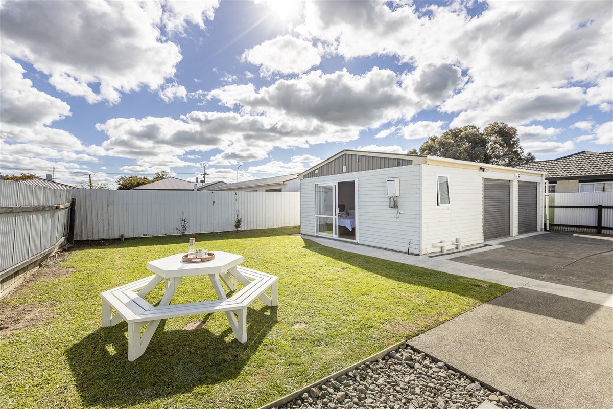 28 Leeds Street, Milson, Palmerston North - Carousel 4