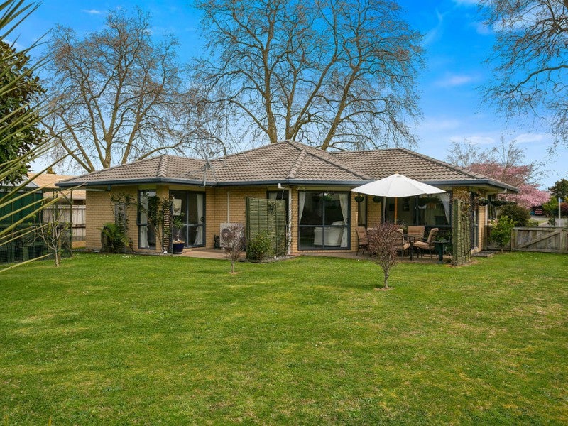 100 Tennyson Street, Leamington, Cambridge - Carousel 2