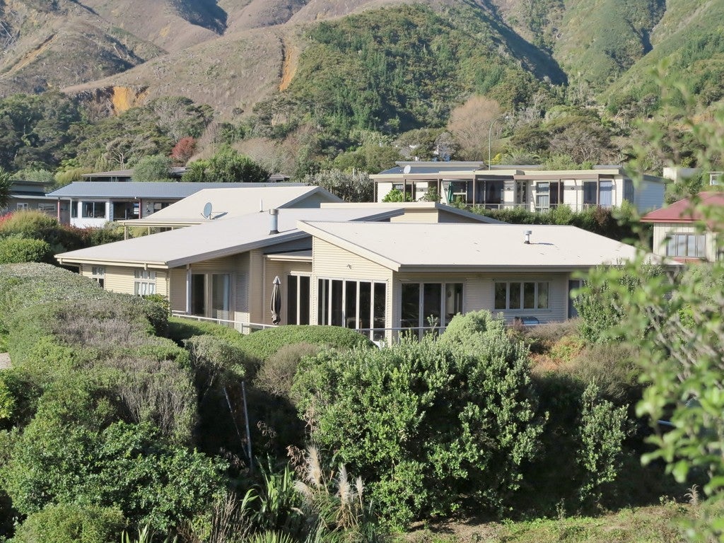 11 Nyhane Drive, Takaka - Carousel 17