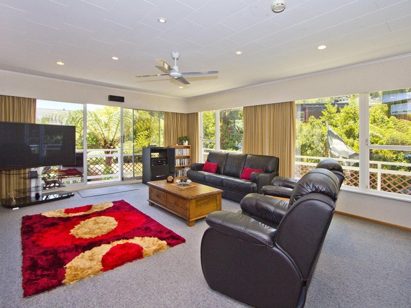 47 Wright Street, Wainuiomata, Lower Hutt - Carousel 1