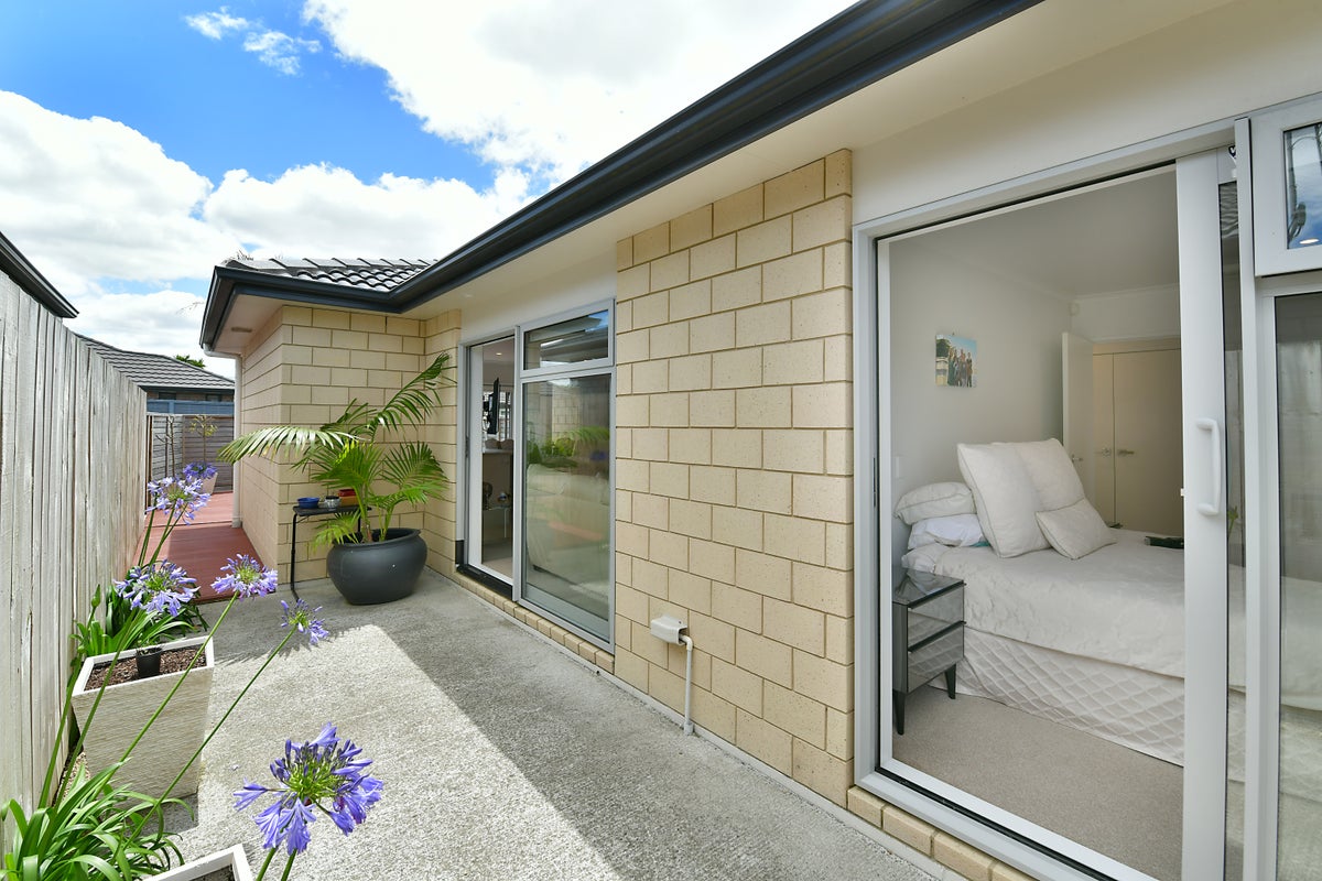 43B Doment Crescent, Orewa, Orewa - Carousel 2