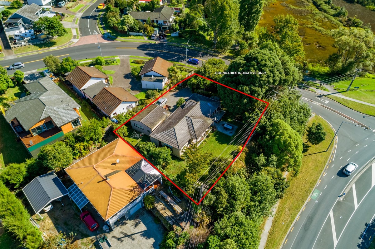 89 James Cook Drive, Welcome Bay, Tauranga - Carousel 2