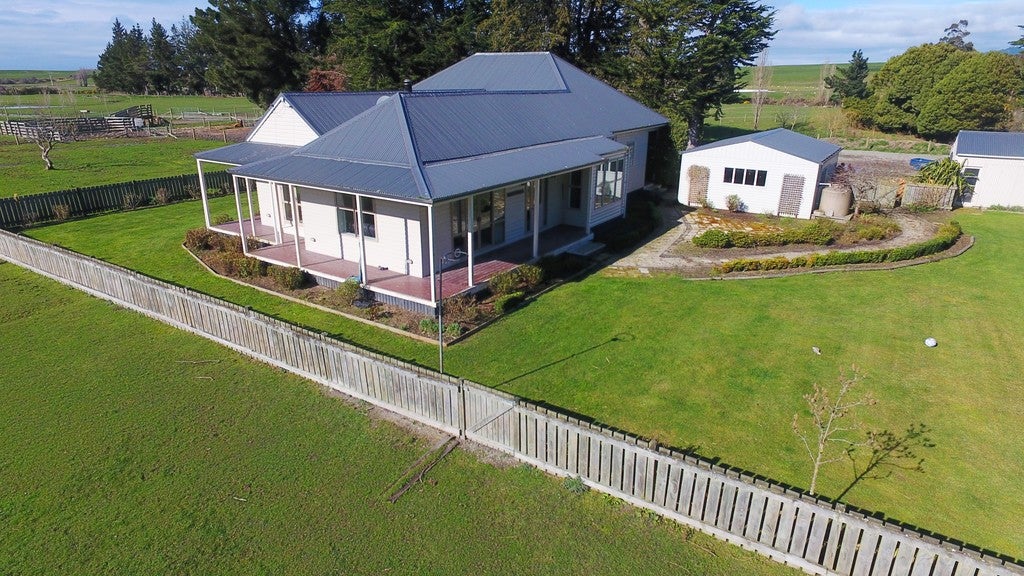 2816 Herbert-Hampden Road, Waianakarua - Carousel 2