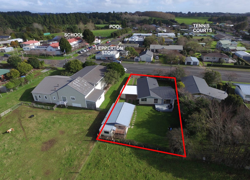 531 Richmond Road, Lepperton, New Plymouth - Carousel 18