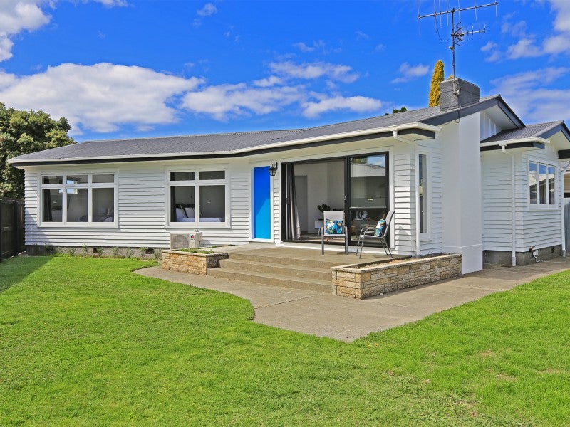 3 Maadi Road, Onekawa, Napier - Carousel 1