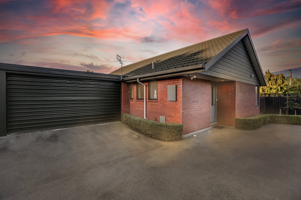 2/42 Aorangi Road, Bryndwr, Christchurch - Carousel 2