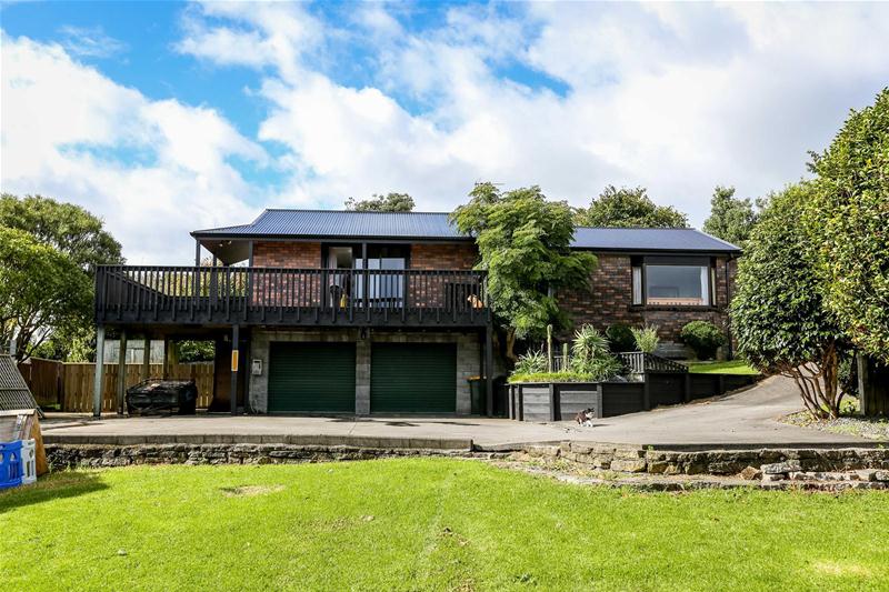 25 Darwin Crescent, Spotswood, New Plymouth - Carousel 1