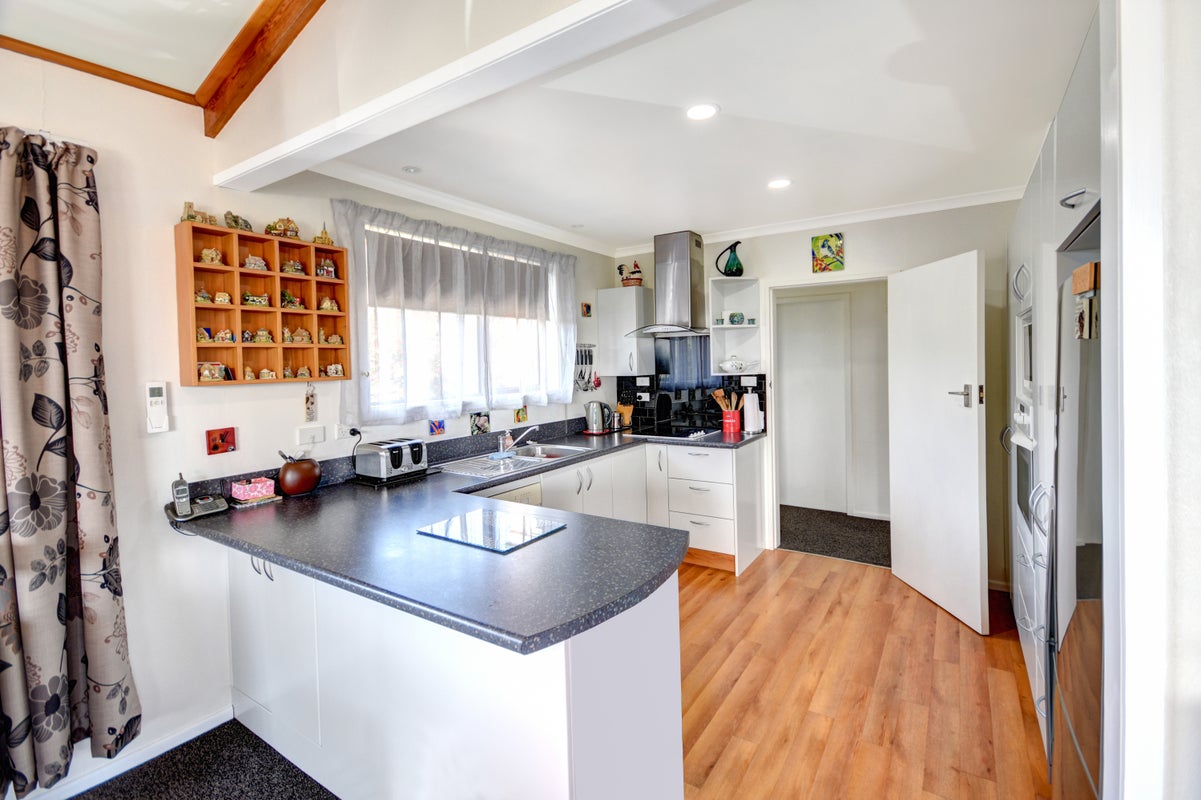 9 Tweed Street, Kinmont Park, Mosgiel - Carousel 2