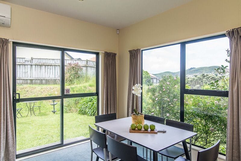 16 Ring Lane, Paparangi, Wellington - Carousel 7