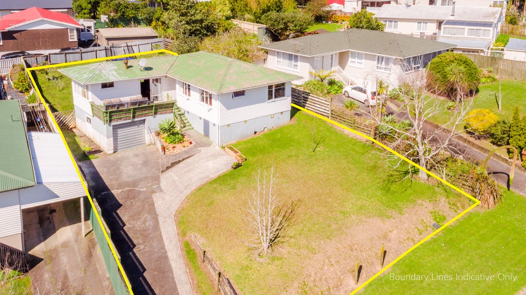 40 Commodore Drive, Lynfield, Auckland - Carousel 2
