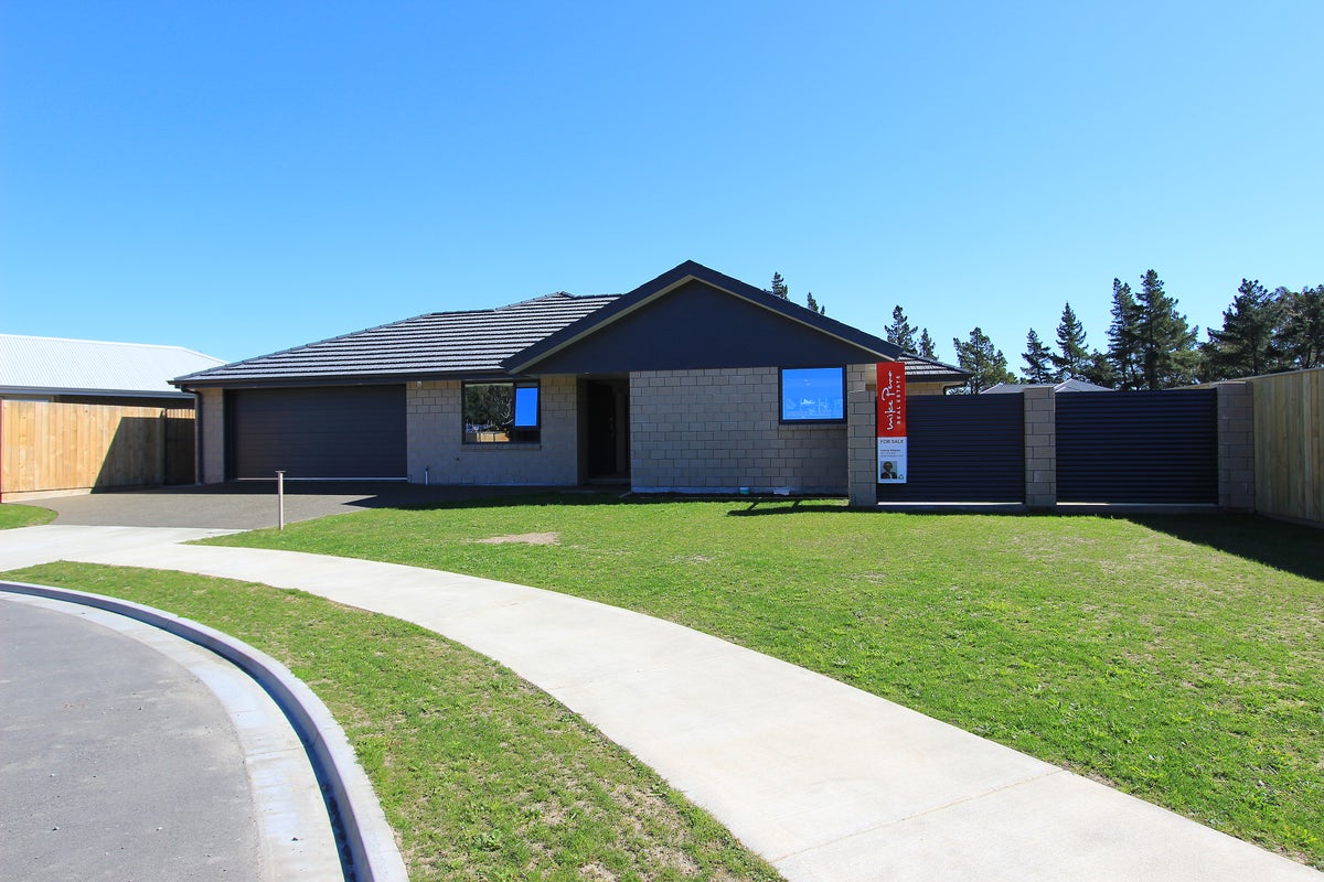 12 McNabb Place, Witherlea, Blenheim - Carousel 2