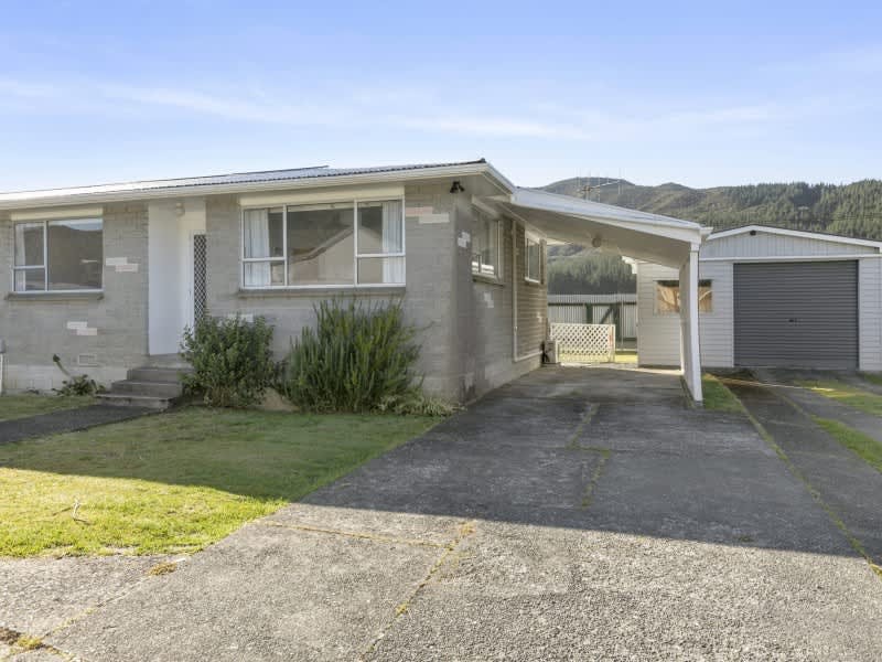 2/34 Matthews Road, Wainuiomata, Lower Hutt - Carousel 1