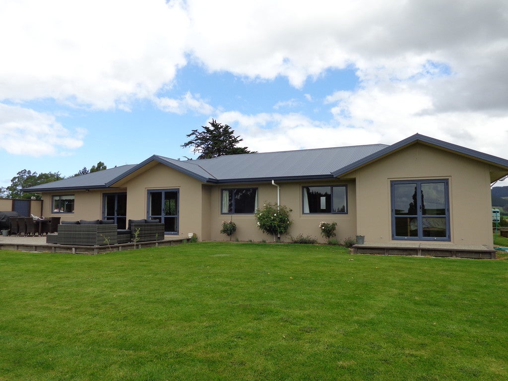397 Old Port Road, Warepa, Balclutha - Carousel 1