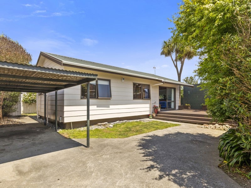 2/48 Dyer ST, Epuni, Lower Hutt - Carousel 1