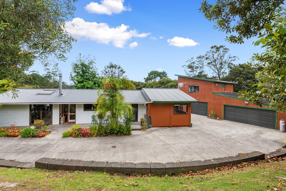 85 Coulter Road, Henderson Valley, Auckland - Carousel 1