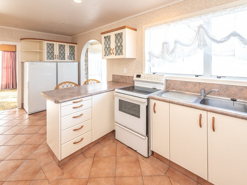 30 Miro Street, Castlecliff, Whanganui - Carousel 2
